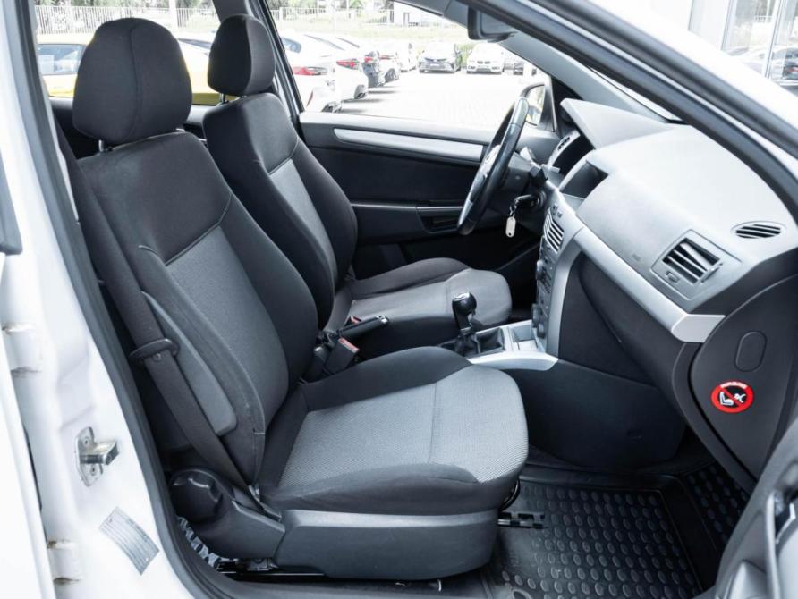 Opel Astra H Рестайлинг Ставрополь  - изображение 8