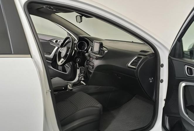 Kia Ceed III с пробегом 2019 года, цена 1 580 000 рублей, 100467 км, универсал, Автокод Объявления