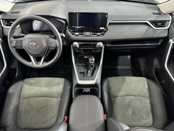 Toyota RAV4 V (XA50) с пробегом 2025 года, цена 3 850 000 рублей, 15000 км, внедорожник, Автокод Объявления