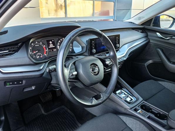 Skoda Octavia IV (A8) с пробегом 2021 года, цена 2 298 400 рублей, 67150 км, лифтбек, Автокод Объявления