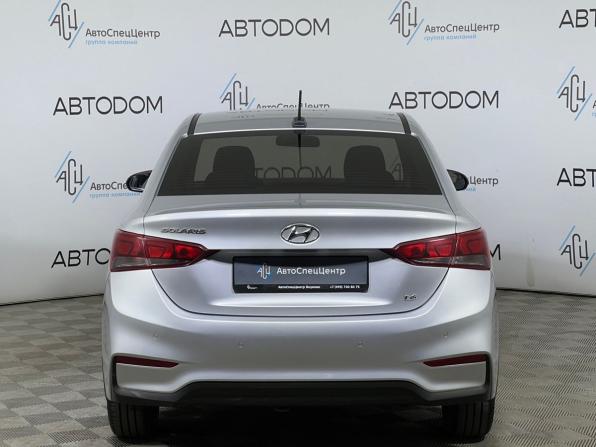 Hyundai Solaris II с пробегом 2017 года, цена 1 009 000 рублей, 222187 км, седан, Автокод Объявления