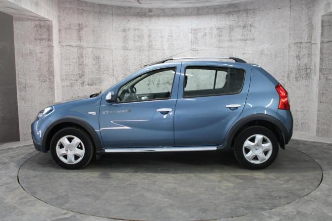 Renault Sandero I с пробегом 2013 года, цена 734 000 рублей, 124155 км, хэтчбек, Автокод Объявления