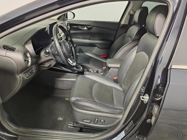 Kia Cerato IV с пробегом 2018 года, цена 1 649 000 рублей, 139421 км, седан, Автокод Объявления
