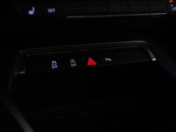 Audi A3 IV (8Y) с пробегом 2022 года, цена 3 222 444 рубля, 38682 км, хэтчбек, Автокод Объявления