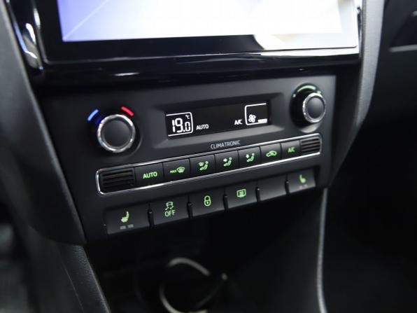 Skoda Rapid I с пробегом 2014 года, цена 690 000 рублей, 229744 км, лифтбек, Автокод Объявления