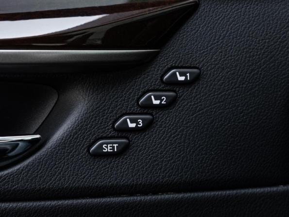 Lexus ES VI с пробегом 2013 года, цена 2 240 000 рублей, 108595 км, седан, Автокод Объявления
