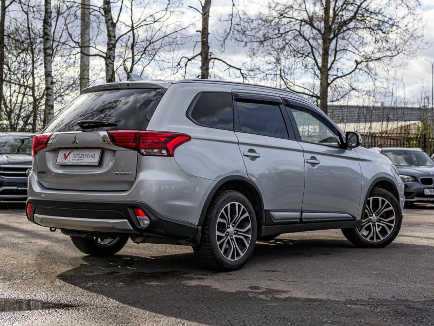 Mitsubishi Outlander III Рестайлинг 2 Санкт-Петербург  - изображение 2
