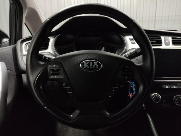 Kia Ceed II с пробегом 2014 года, цена 909 000 рублей, 176420 км, хэтчбек, Автокод Объявления