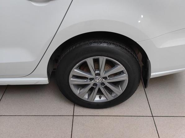 Volkswagen Polo V Рестайлинг с пробегом 2019 года, цена 1 179 000 рублей, 132479 км, седан, Автокод Объявления