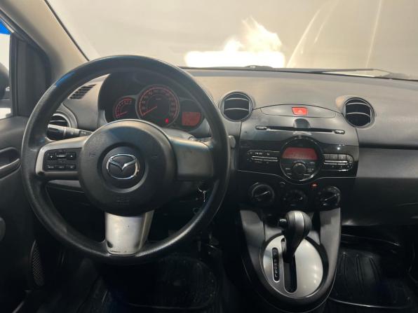 Mazda 2 II Рестайлинг (DE2) с пробегом 2011 года, цена 770 000 рублей, 163225 км, хэтчбек, Автокод Объявления