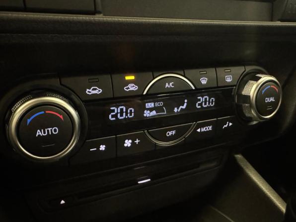 Mazda 3 III (BM) с пробегом 2014 года, цена 1 549 000 рублей, 61799 км, седан, Автокод Объявления