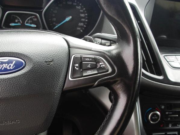 Ford Kuga II Рестайлинг с пробегом 2018 года, цена 1 799 000 рублей, 93000 км, внедорожник, Автокод Объявления