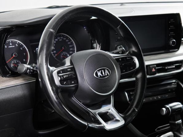 Kia K5 III с пробегом 2021 года, цена 1 590 000 рублей, 223896 км, седан, Автокод Объявления