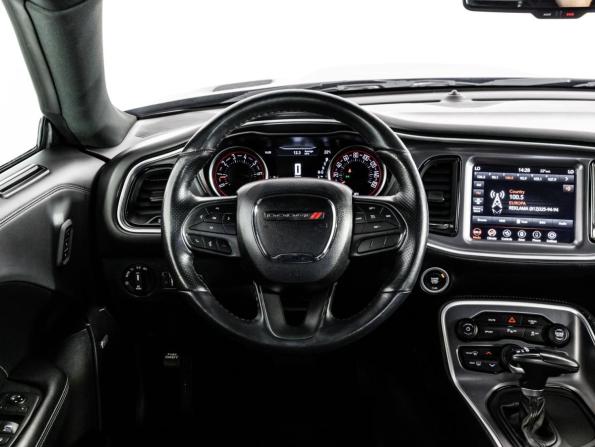 Dodge Challenger III Рестайлинг 2 с пробегом 2020 года, цена 3 685 000 рублей, 45176 км, купе, Автокод Объявления