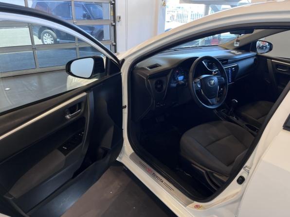Toyota Corolla XI (E160 E170 E180) Рестайлинг 1 с пробегом 2016 года, цена 1 320 000 рублей, 220679 км, седан, Автокод Объявления