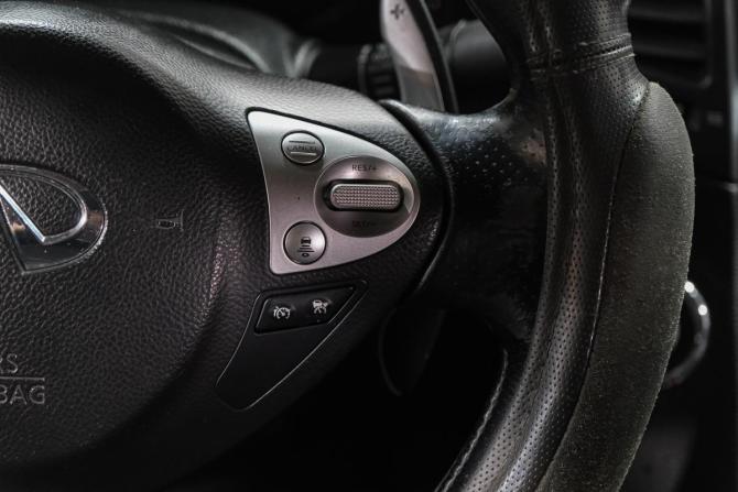 Infiniti FX II (S51) с пробегом 2010 года, цена 1 869 000 рублей, 330000 км, внедорожник, Автокод Объявления