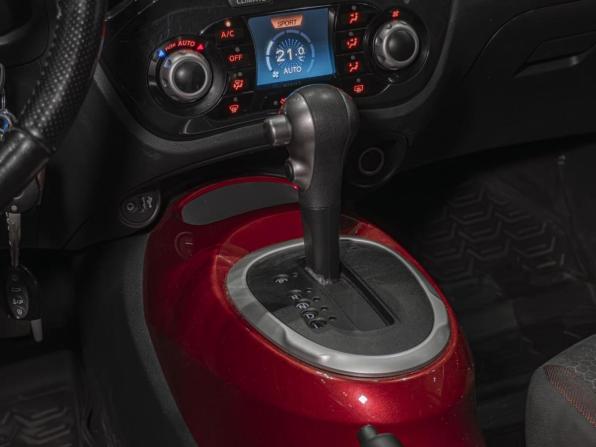 Nissan Juke I с пробегом 2012 года, цена 940 000 рублей, 121467 км, внедорожник, Автокод Объявления