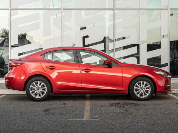 Mazda 3 III (BM) Рестайлинг с пробегом 2018 года, цена 1 670 000 рублей, 41433 км, седан, Автокод Объявления