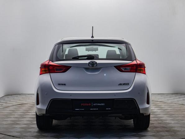 Toyota Auris II с пробегом 2013 года, цена 1 070 000 рублей, 158921 км, хэтчбек, Автокод Объявления