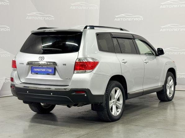 Toyota Highlander II (XU40) Рестайлинг с пробегом 2013 года, цена 1 850 000 рублей, 239510 км, внедорожник, Автокод Объявления
