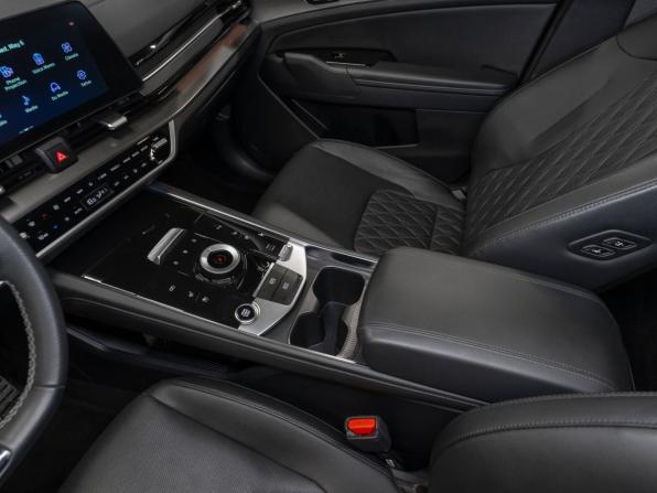 Kia Sportage V с пробегом 2024 года, цена 4 180 000 рублей, 51663 км, внедорожник, Автокод Объявления