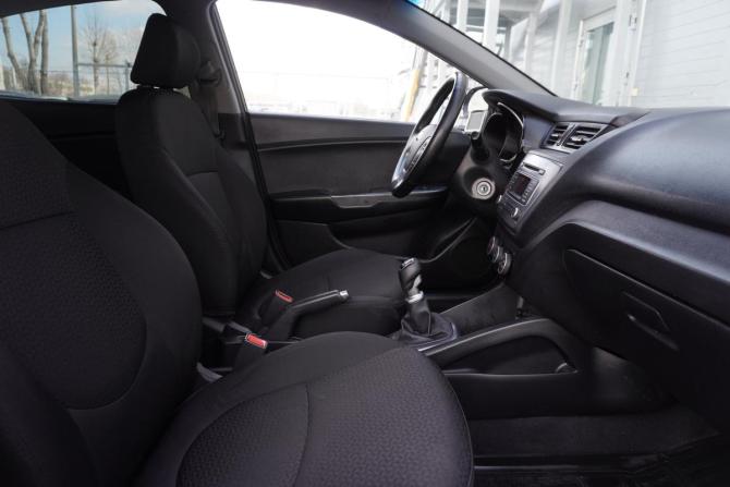 Kia Rio III Рестайлинг с пробегом 2015 года, цена 910 000 рублей, 170871 км, седан, Автокод Объявления
