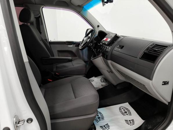 Volkswagen Caravelle T5 Рестайлинг с пробегом 2012 года, цена 1 369 000 рублей, 382396 км, минивэн, Автокод Объявления
