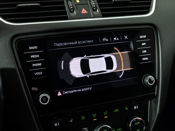 Skoda Octavia III (A7) Рестайлинг с пробегом 2018 года, цена 1 879 700 рублей, 130200 км, лифтбек, Автокод Объявления