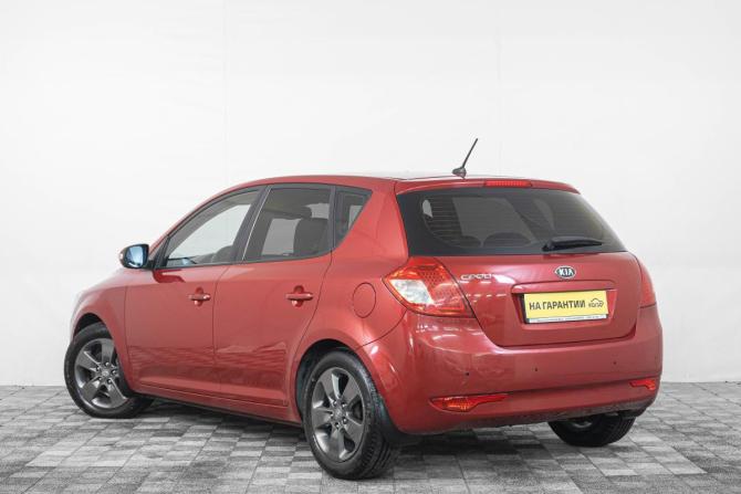 Kia Ceed I Рестайлинг с пробегом 2011 года, цена 899 000 рублей, 170000 км, хэтчбек, Автокод Объявления