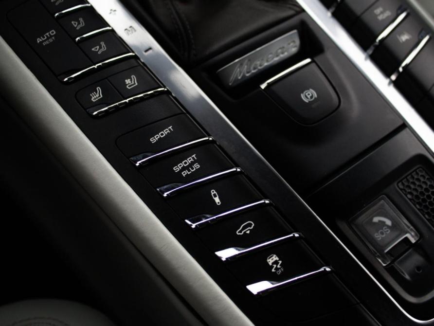 Porsche Macan I Москва  - изображение 19