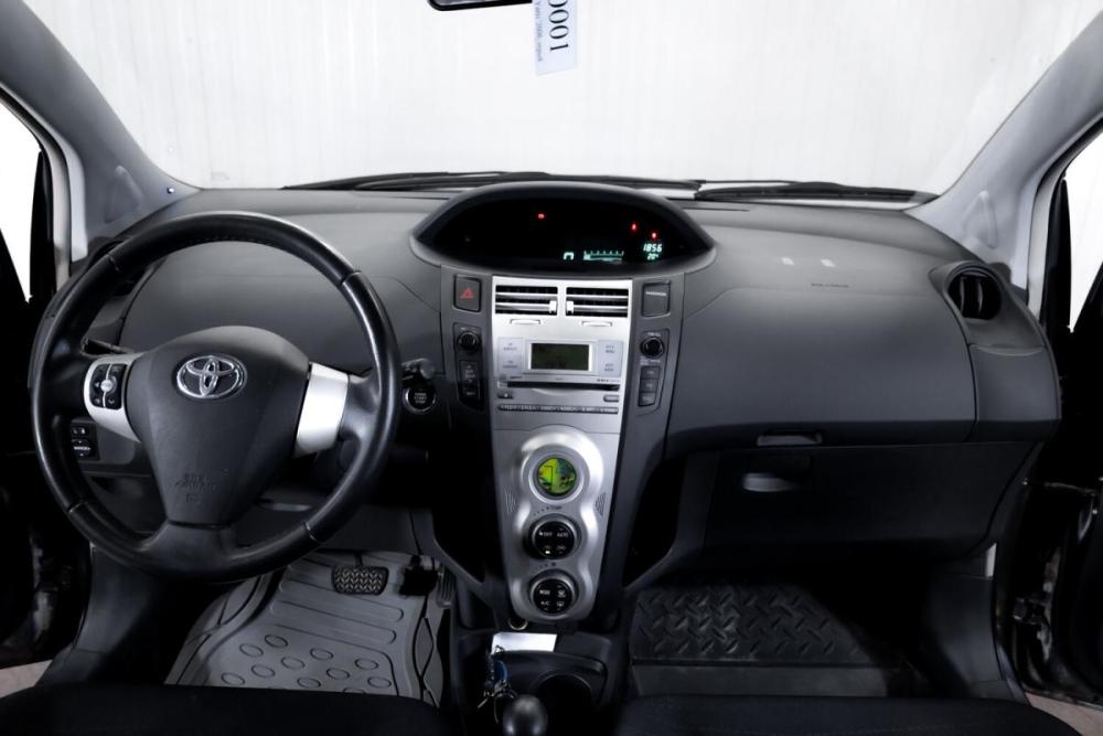 Toyota Yaris II Тюмень  - изображение 13