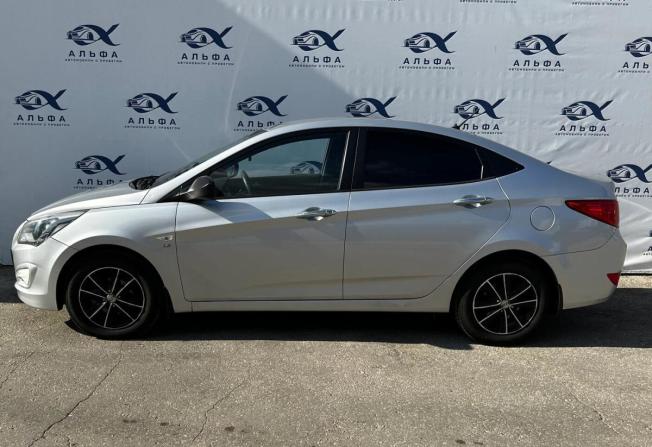 Hyundai Solaris I Рестайлинг с пробегом 2015 года, цена 815 000 рублей, 187350 км, седан, Автокод Объявления