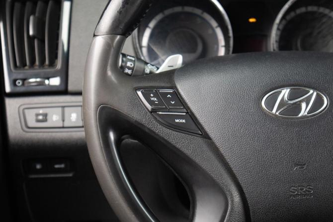 Hyundai Sonata VI (YF) с пробегом 2012 года, цена 979 000 рублей, 255647 км, седан, Автокод Объявления