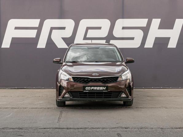Kia Rio IV Рестайлинг с пробегом 2021 года, цена 1 475 040 рублей, 73284 км, седан, Автокод Объявления