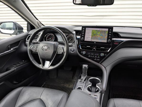 Toyota Camry VIII (XV70) Рестайлинг с пробегом 2021 года, цена 3 535 000 рублей, 63985 км, седан, Автокод Объявления