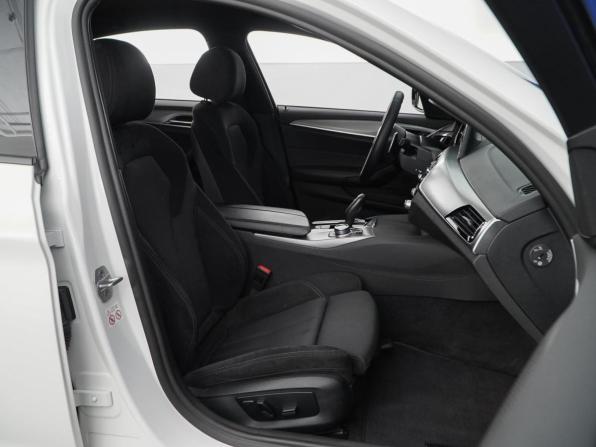 BMW 5 серии VII (G30/G31/G38) с пробегом 2018 года, цена 3 175 055 рублей, 156052 км, седан, Автокод Объявления