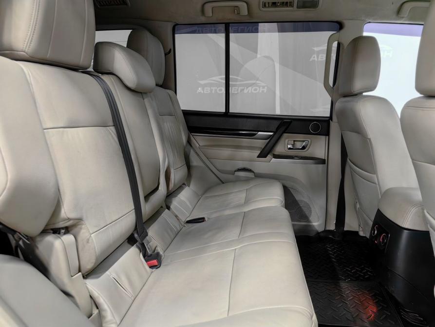 Mitsubishi Pajero IV Рестайлинг 2 Новосибирск  - изображение 17