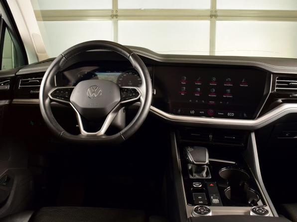 Volkswagen Touareg III с пробегом 2021 года, цена 7 750 995 рублей, 42962 км, внедорожник, Автокод Объявления
