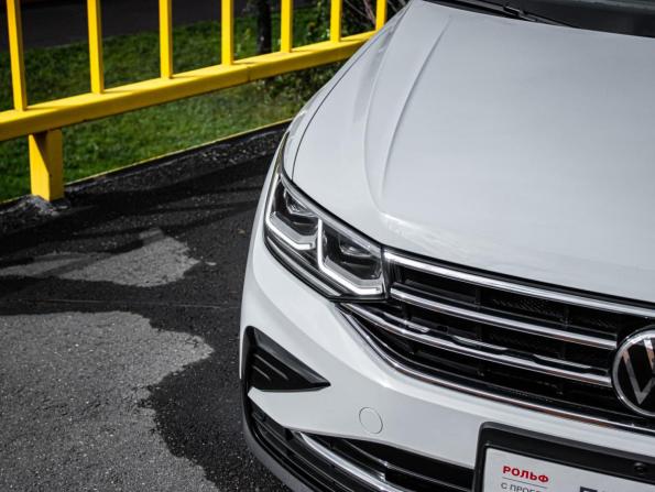 Volkswagen Tiguan II Рестайлинг с пробегом 2021 года, цена 3 344 000 рублей, 58731 км, внедорожник, Автокод Объявления