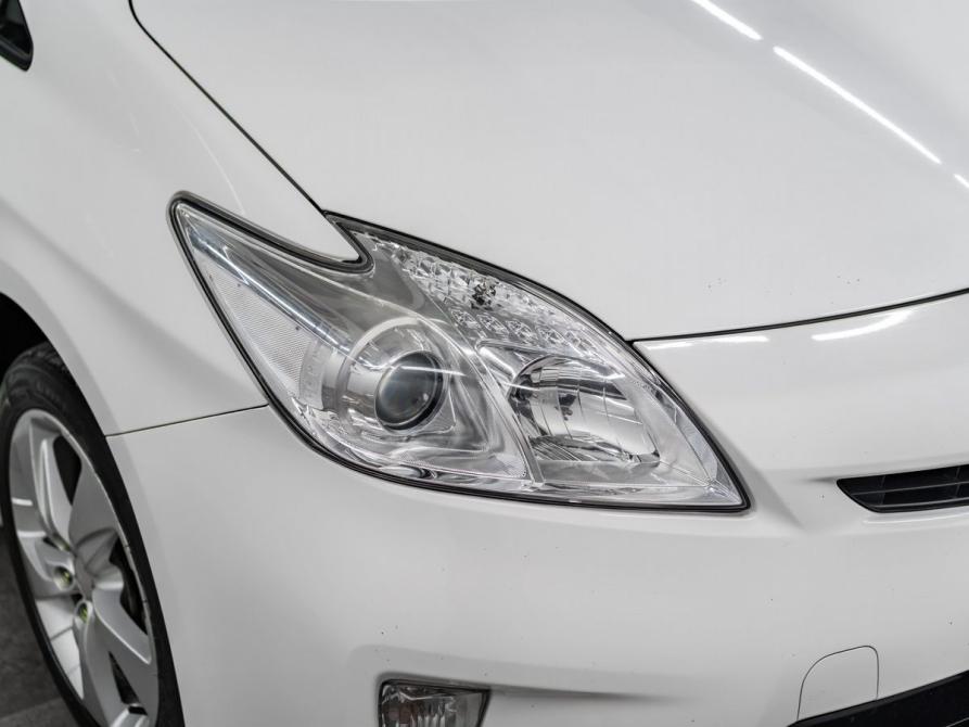 Toyota Prius III Рестайлинг (XW30) Красноярск  - изображение 19