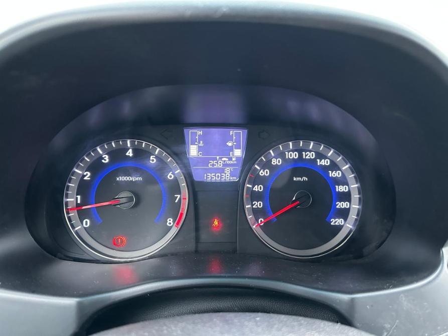 Hyundai Solaris I Рестайлинг Екатеринбург  - изображение 9