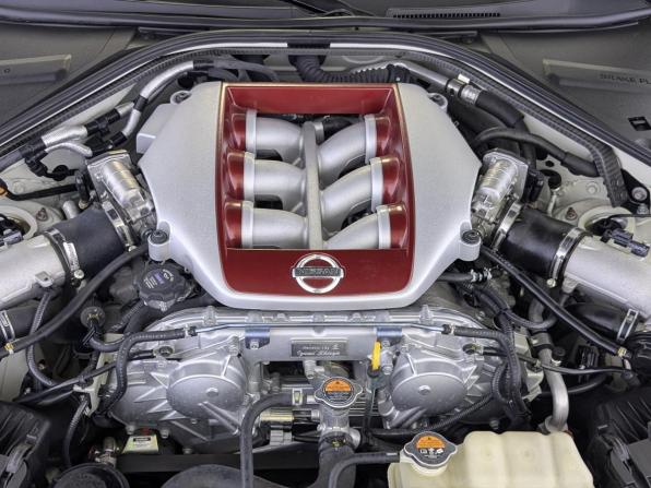 Nissan GT-R I Рестайлинг 3 с пробегом 2017 года, цена 17 000 000 рублей, 2136 км, купе, Автокод Объявления
