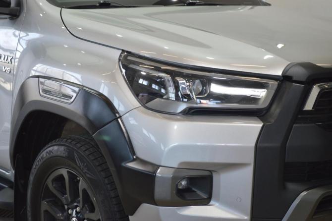 Toyota Hilux VIII Рестайлинг 2 с пробегом 2022 года, цена 5 499 000 рублей, 37000 км, пикап, Автокод Объявления