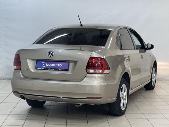 Volkswagen Polo V Рестайлинг с пробегом 2016 года, цена 1 099 000 рублей, 71268 км, седан, Автокод Объявления