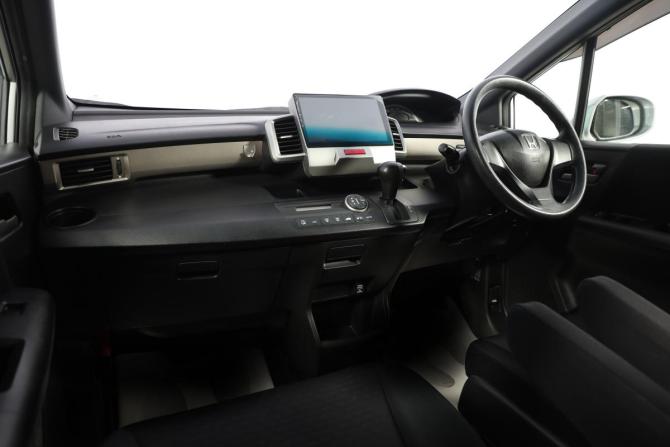 Honda Freed I Рестайлинг с пробегом 2011 года, цена 1 229 000 рублей, 119000 км, компактвэн, Автокод Объявления