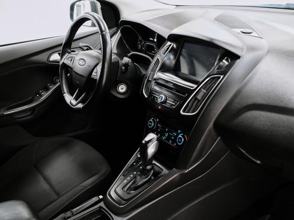 Ford Focus III Рестайлинг с пробегом 2019 года, цена 1 006 000 рублей, 184206 км, хэтчбек, Автокод Объявления