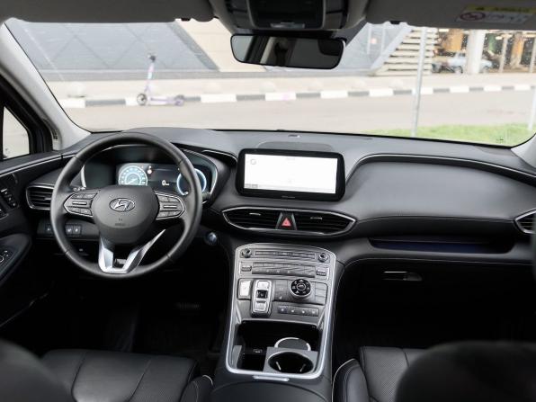 Hyundai Santa Fe IV Рестайлинг с пробегом 2021 года, цена 3 735 200 рублей, 67850 км, внедорожник, Автокод Объявления