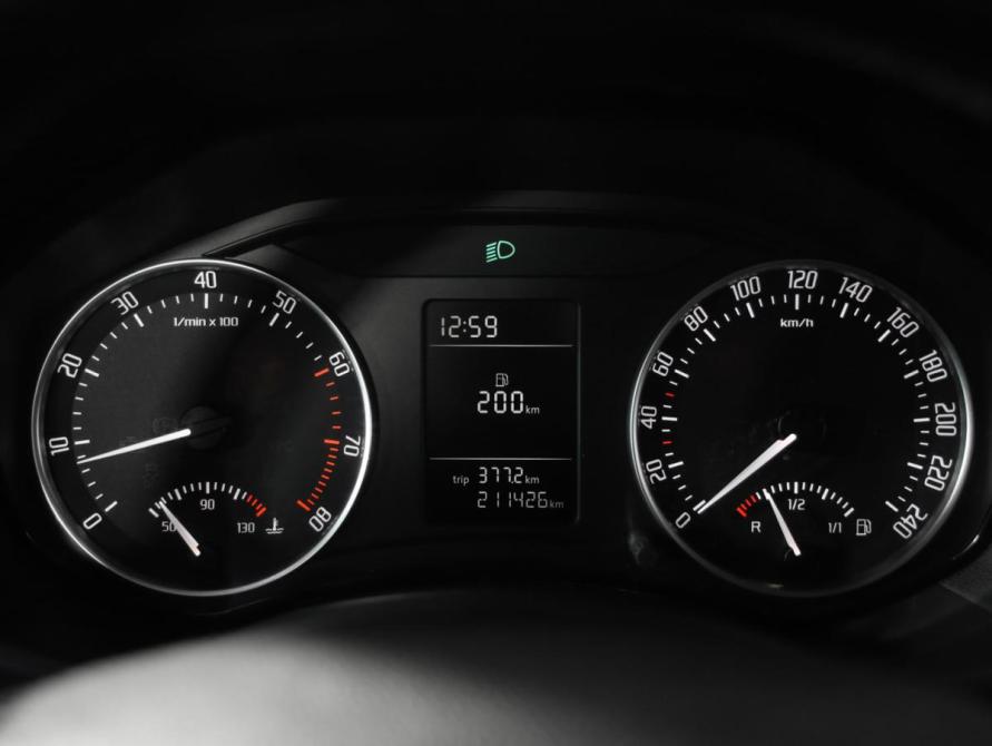 Skoda Octavia II (A5) Рестайлинг Санкт-Петербург  - изображение 13