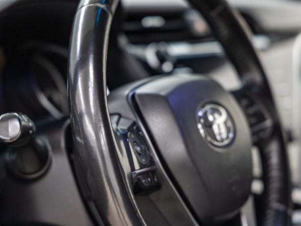 Toyota Camry VIII (XV70) с пробегом 2019 года, цена 2 558 000 рублей, 169062 км, седан, Автокод Объявления