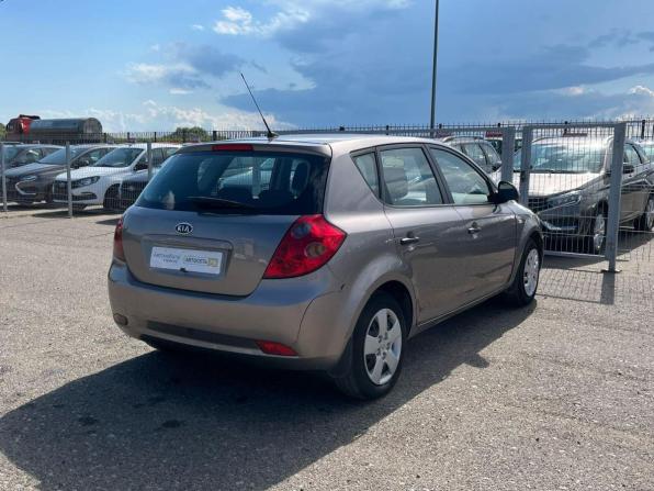 Kia Ceed I с пробегом 2007 года, цена 458 350 рублей, 265675 км, хэтчбек, Автокод Объявления